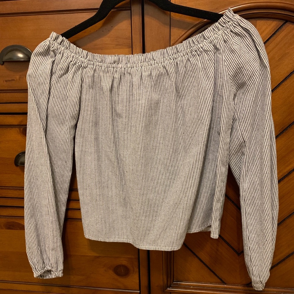 Super cute Brandy Melville off the shoulder top
